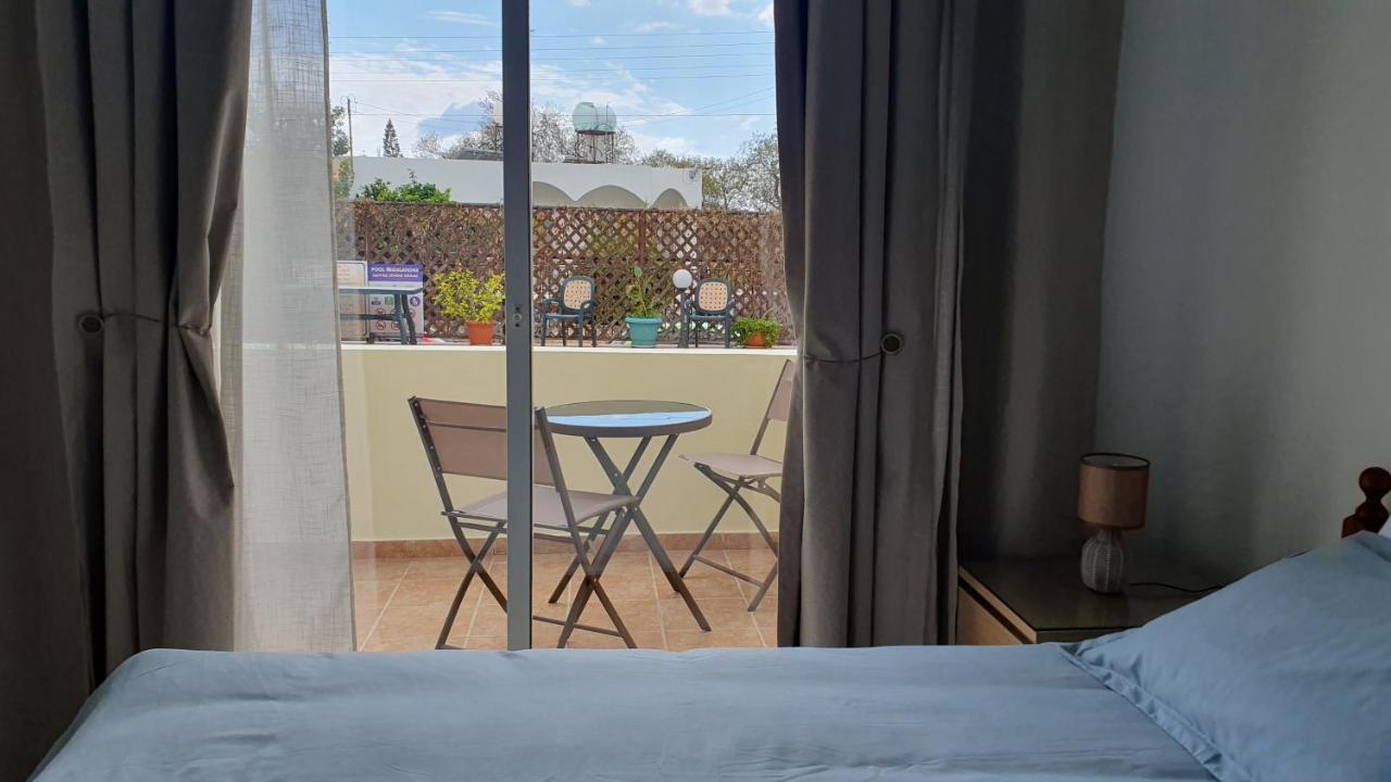 Peaceful Apartment With Double Bed - Oak Breeze Pafos Dış mekan fotoğraf