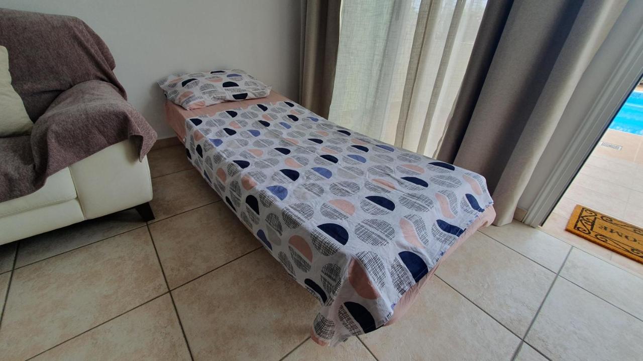 Peaceful Apartment With Double Bed - Oak Breeze Pafos Dış mekan fotoğraf